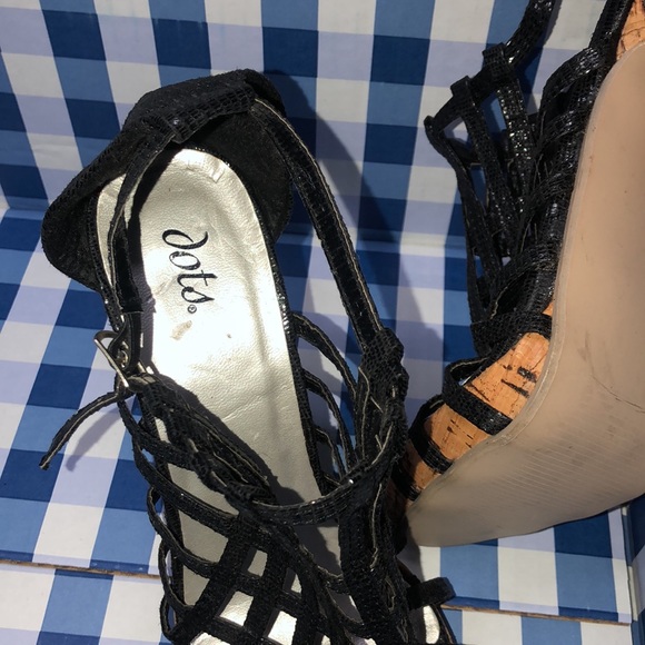 Black Shimmer Net Wood Heels - Picture 7 of 17